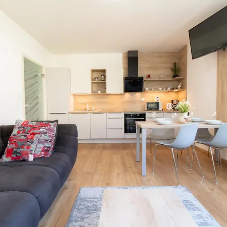 What A Flat On Krakovska