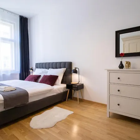 What A Flat On Krakovska * Praga