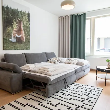 Krakovska Cr Apartment