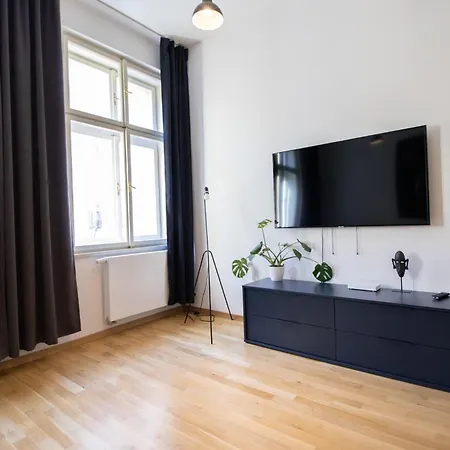 What A Flat On Krakovska