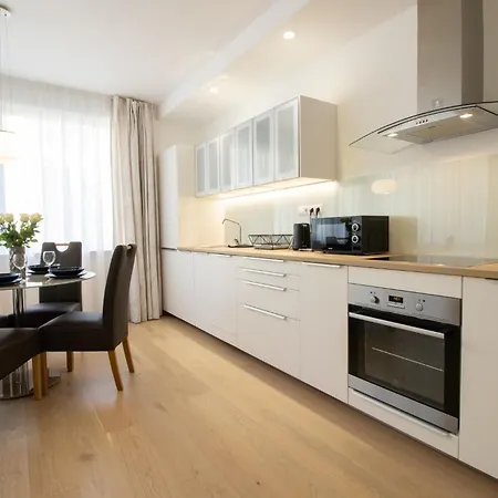 Apartment Krakovska Cr