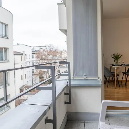 What A Flat On Krakovska