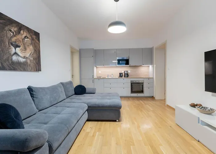 Krakovska Apartment
