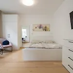 Krakovska Apartment